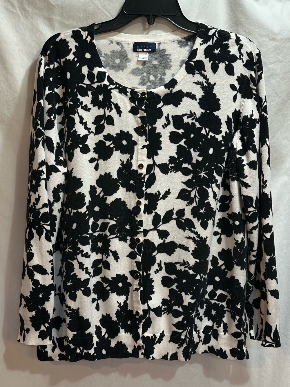 Basic Editions Black and White Floral Button-Front Women's Top